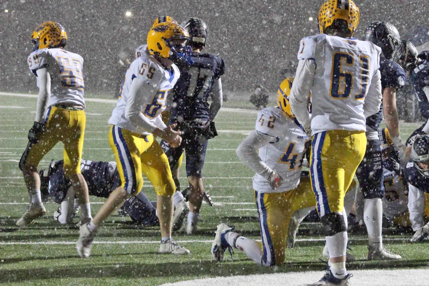 Rice Lake football vs. Menasha 11-12-21